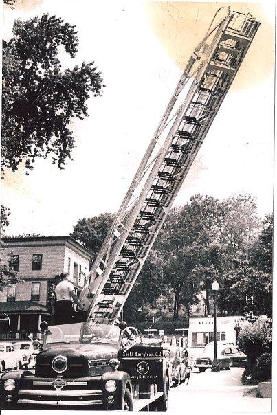 







Ladder 38 1950 Seagrave 85 foot aerial ladder in service 1950-1972 